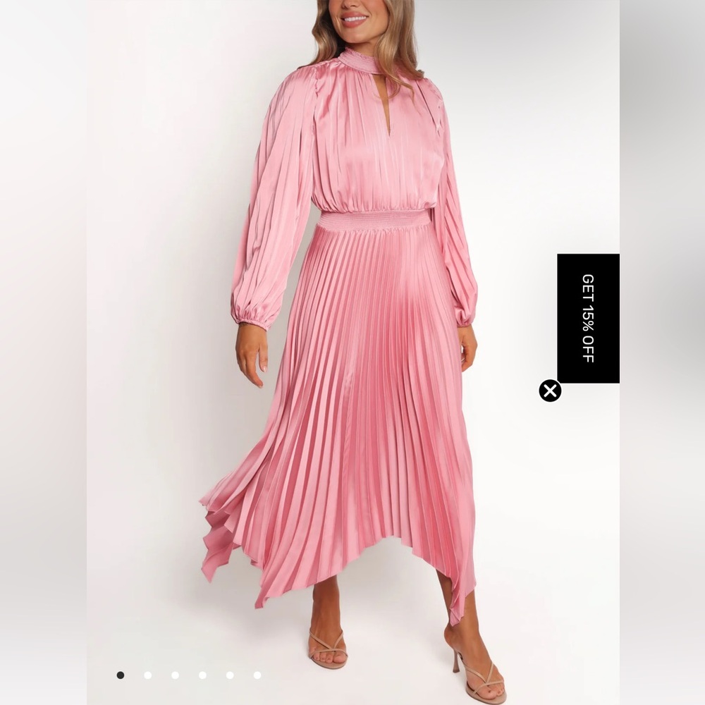 Elegant Pink Pleated Midi Dress